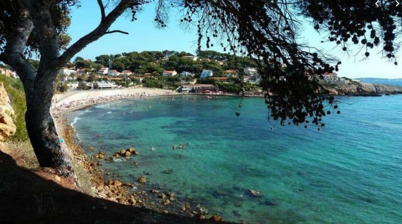 T3 Spacieux Et Lumineux A 5Min Du Port De Sanary - Fleur De Mai Apartment Exterior photo